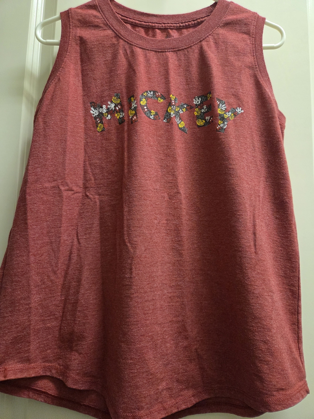 🍍Disney Women's Red Muscle T